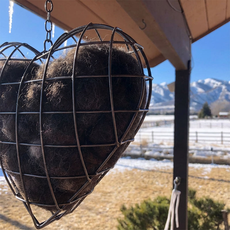 Lintujen pesäapu: koristeellinen sydämen muoto