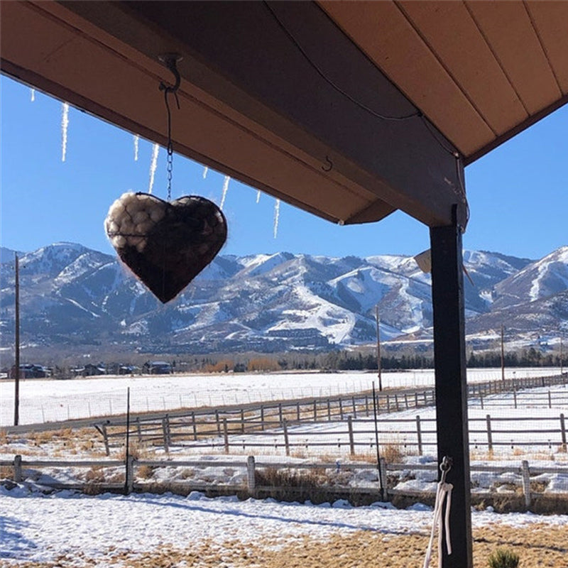 Lintujen pesäapu: koristeellinen sydämen muoto
